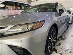 تۆیۆتا کامری